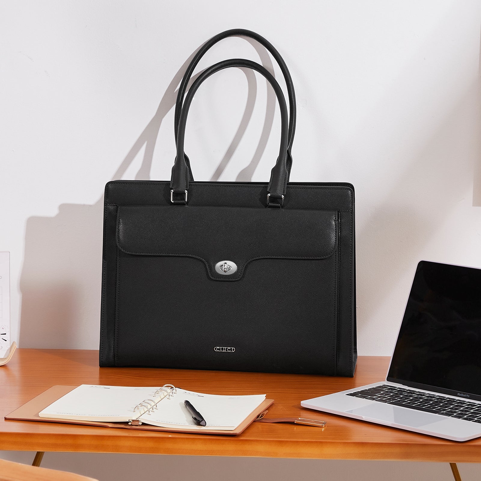 Davidson Classic Vintage Ladies Leather Briefcase Messenger Bag