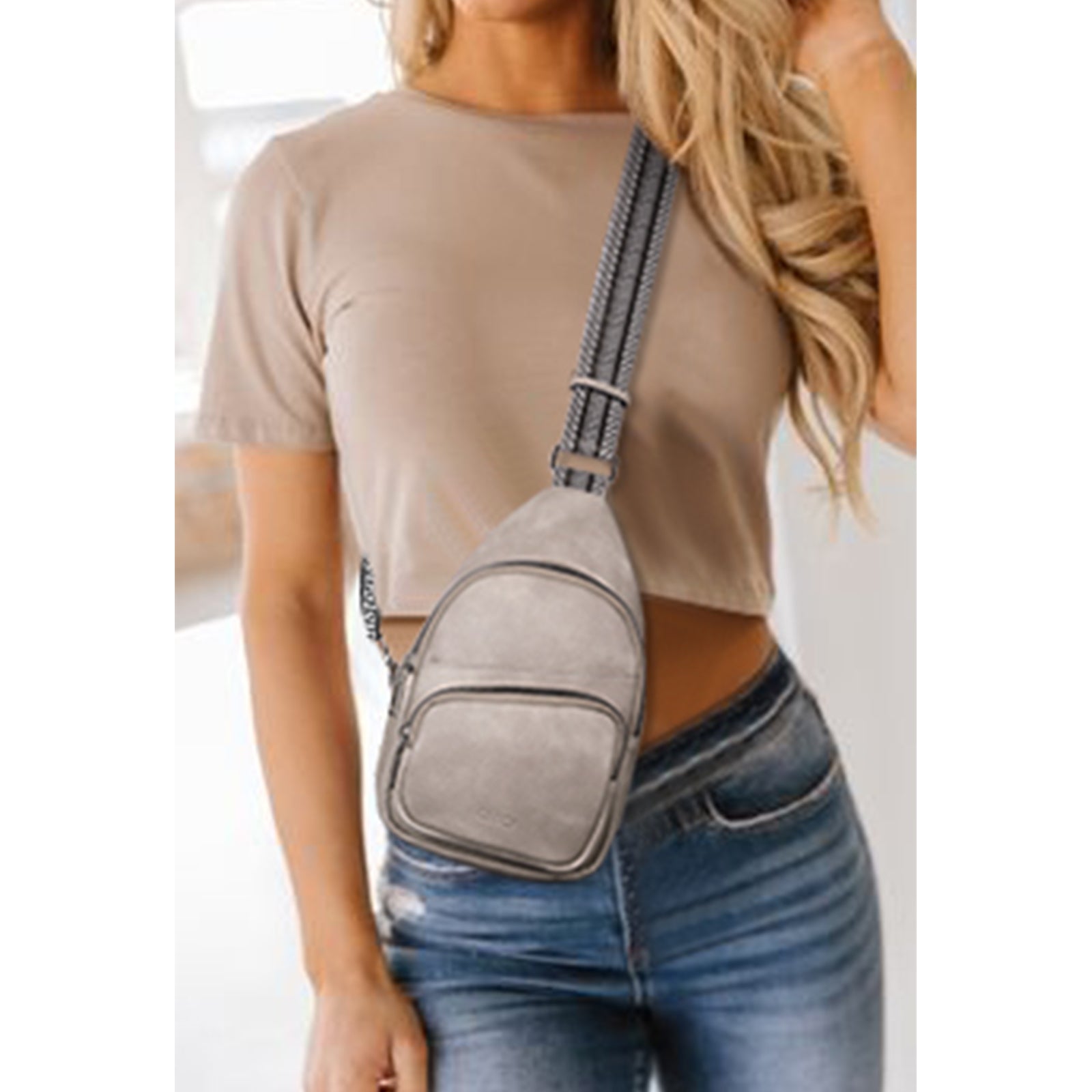 CLUCI Vegan Leather Sling Bag for Women Fanny Pack Crossbody Bags Chest Bag With Guitar Strap