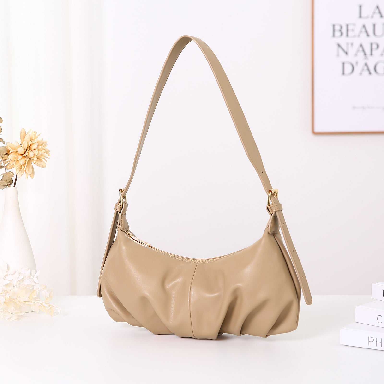 Women's Sweet Simple Bag Simple Small Square Bag Crossbody Handbags Cute  Purses Leather Designer Handle Bags (Black,21 * 9 * 16cm): Handbags:  Amazon.com